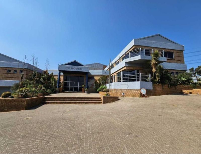 7726m² Industrial To Let in Meadowdale at R75.00 per m²