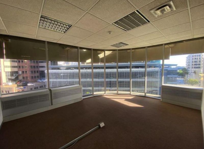 127m² Office To Let in Cape Town City Centre