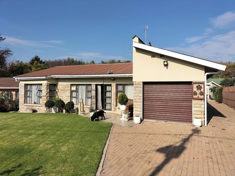 3 Bedroom House For Sale in Ficksburg