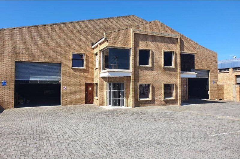 550m2 Warehouse to Let