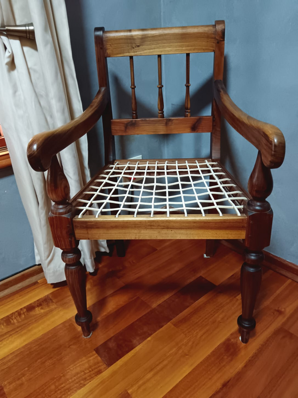 Riempie Chair