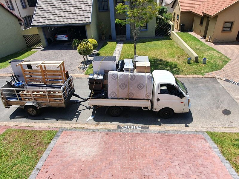 RELIABLE MOVERS TRUCKS AND BAKKIES