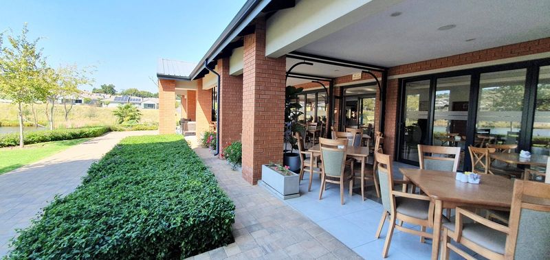 A QUIET LOCATION - EXPERIENCE THE LUXURY OF THIS 3 BEDROOM HOUSE IN WATERKLOOF MARINA