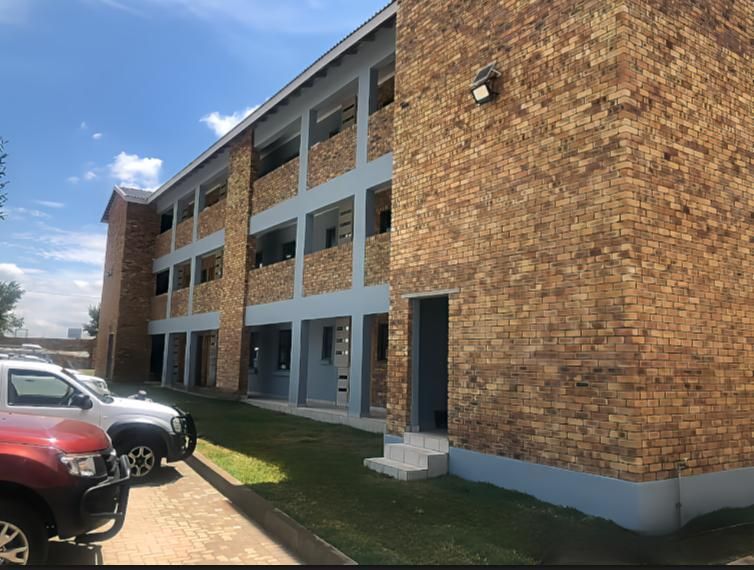 R5400 - 2 bedroom Flat to rent in  Groblerpark