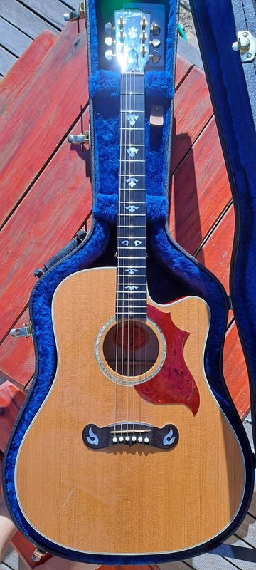 2003 Gibson Artist Dove Acoustic