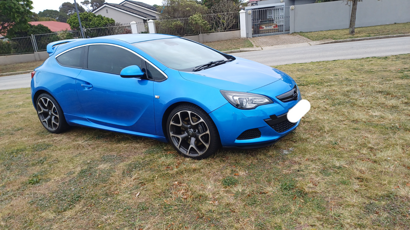 2013 Opel Astra OPC 2.0T Hatchback in Excellent Condition !