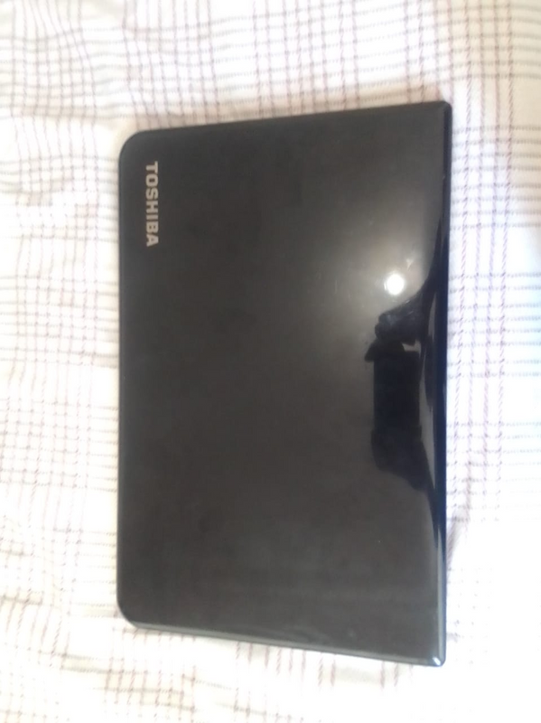 TOSHIBA SATELITE L50 i7