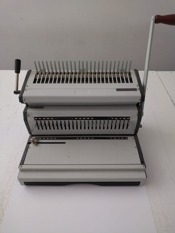 CombMac-240 Manual Binder