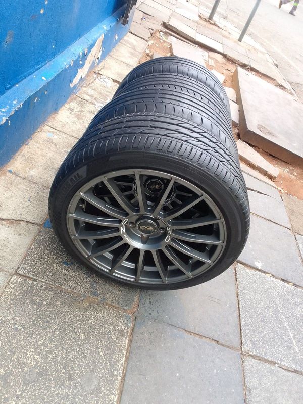 A set of 19inches original O•Z RACING mags 5x112 PCD with tyres for Mercedes Benz/ Audi and golf 7R