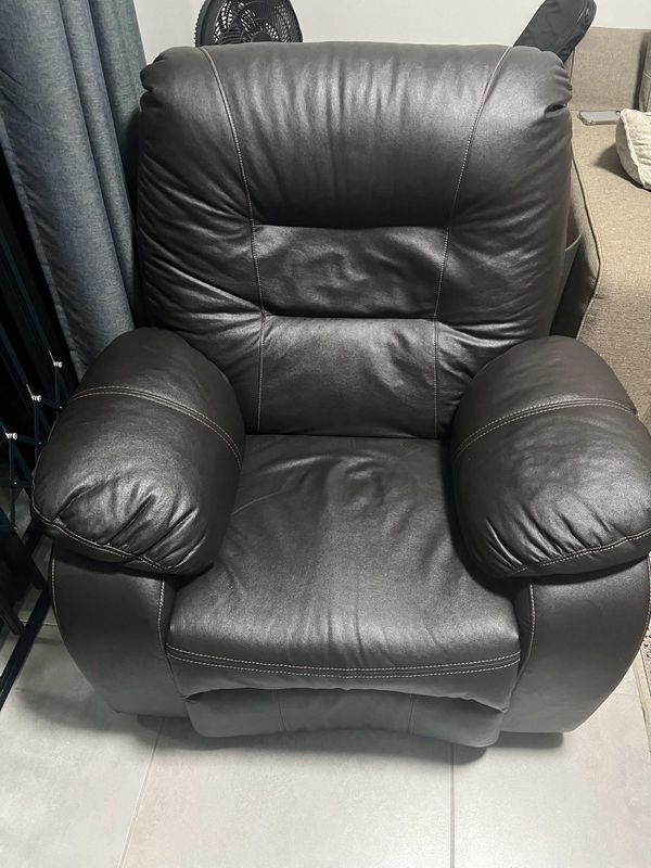 1 seater leather recliner
