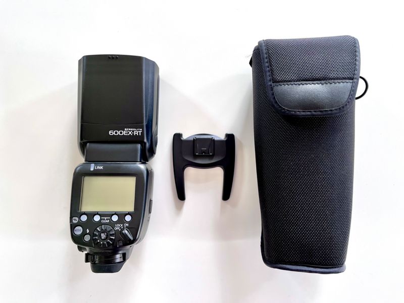 Canon Speedlite 600 EX-RT    ( LIKE NEW - Only been used once !! )