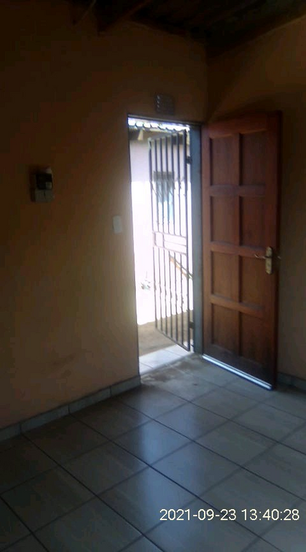 Big Room for rent in Palm Ridge Ext 5