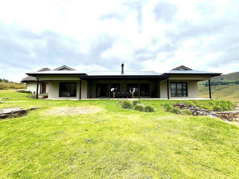 Modern Smallholding with river frontage