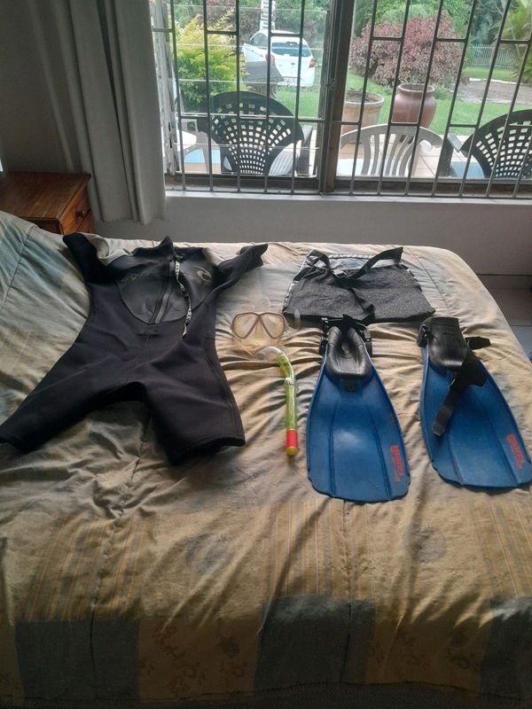 Lady&#39;s diving equipment for sale