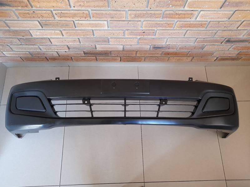HYUNDAI H100 FACELIFT 2012 ONWARDS BRAND NEW FRONT BUMPERS FORSALE PRICE:R1250