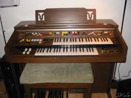 Organ Yamaha C55