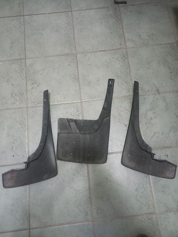 Nissan Navara  mud flaps