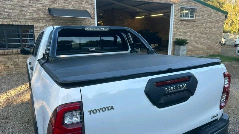 Toyota Hilux Tony Cover