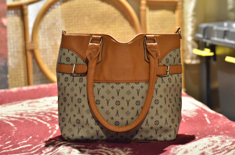 Ladies leather handbag
