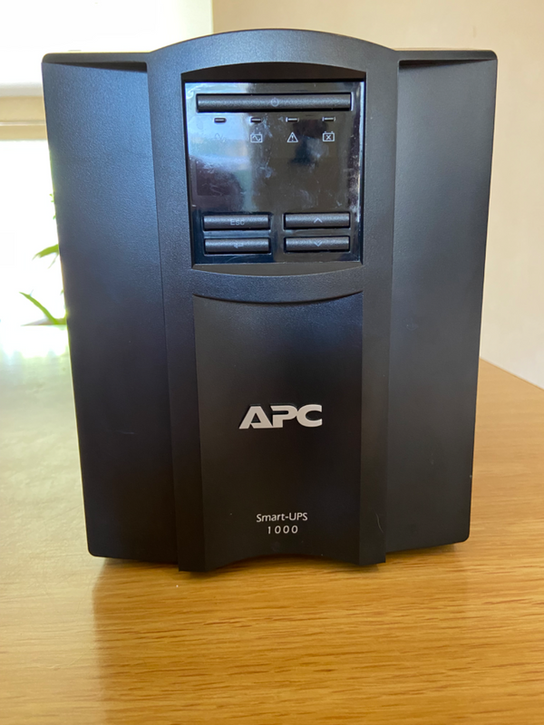 APC SmartUPS 1000 VA for sale