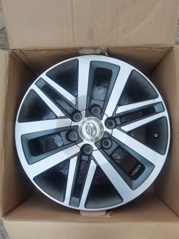 Oem Fortuner wheels for sale