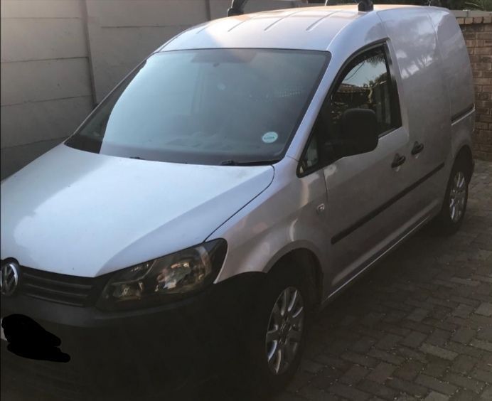 Vw caddy 2 0 tdi 2012 now stripping for spares contact muzi