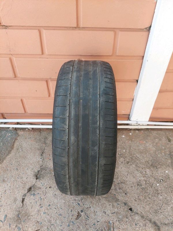 1× 225 45 18 inch continental tyre for sale r350 neg