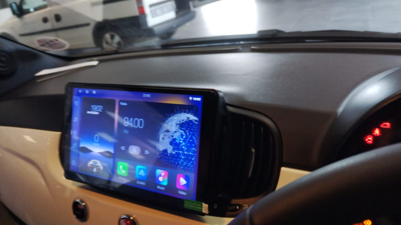 FIAT 500 ANDROID TOUCH SCREEN MEDIA / NAVIGATION UNIT (2016 - 2020)