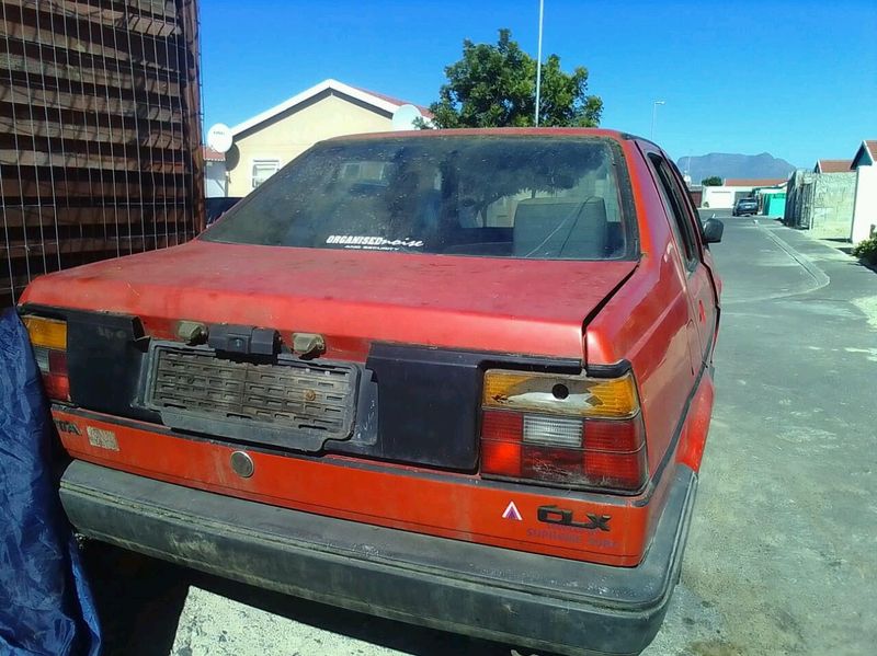 VW JETTA BREAKING FOR SPARES