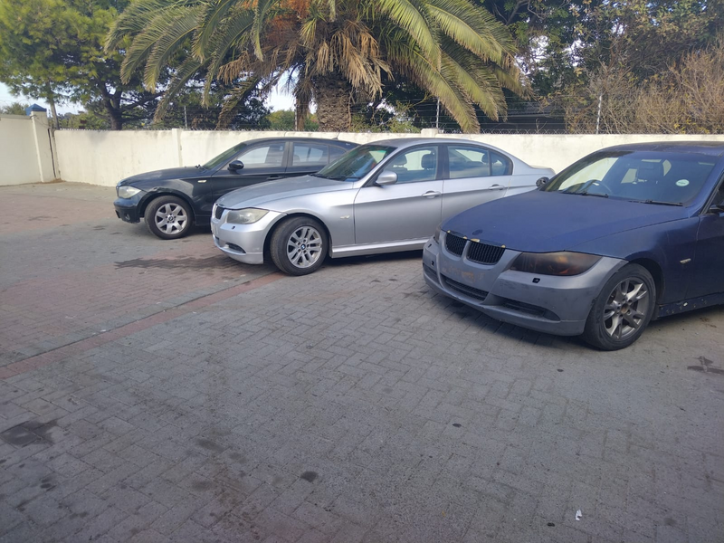 BMW E87/E90 120I AND 320i BREAKING UP FOR SPARES