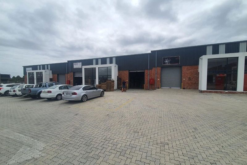 250m2 A Grade Warehouse To Let in Fairview Industrial Park