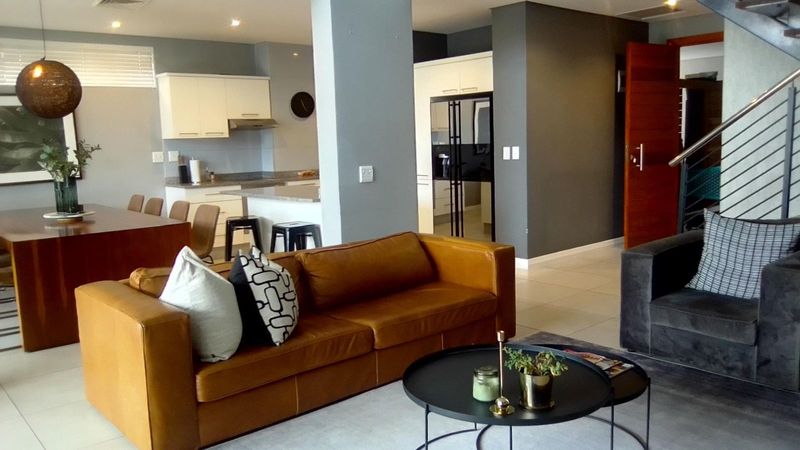 :3 Bedroom Duplex Apartment - Fully Furnished Luxury in Umhlanga