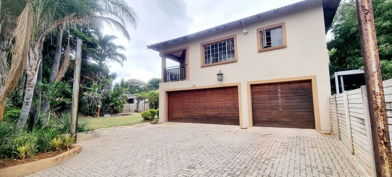 Four bedroom House with Flat for sale