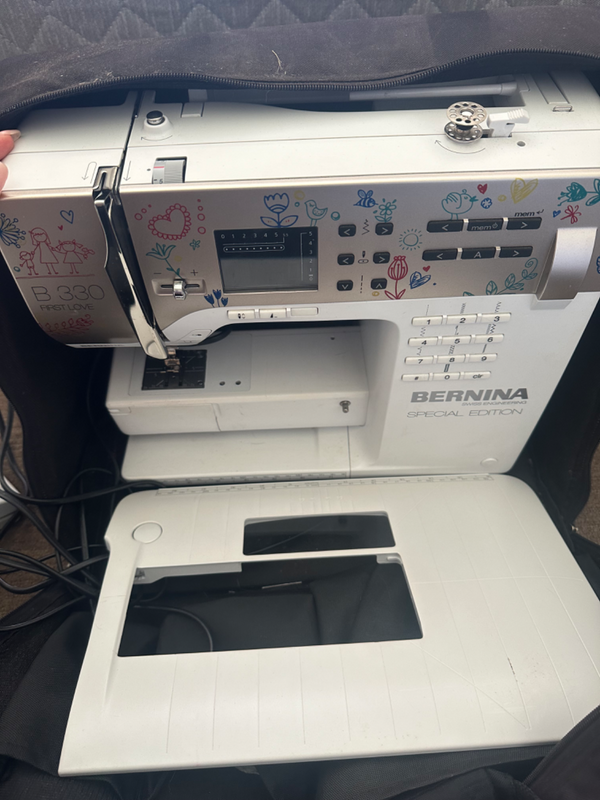 Bernina B330 limited edition sewing machine