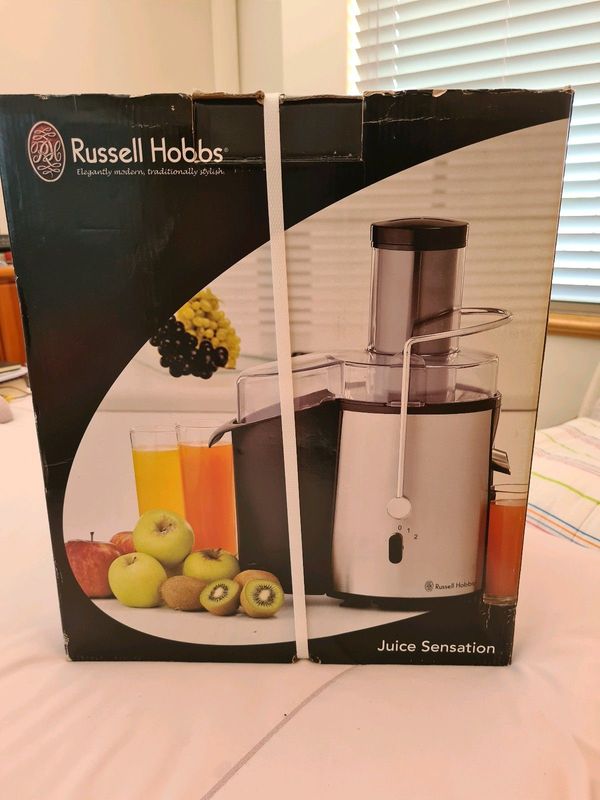 Russell Hobbs 700W Juice Sensation Juice Maker. Price negotiable.