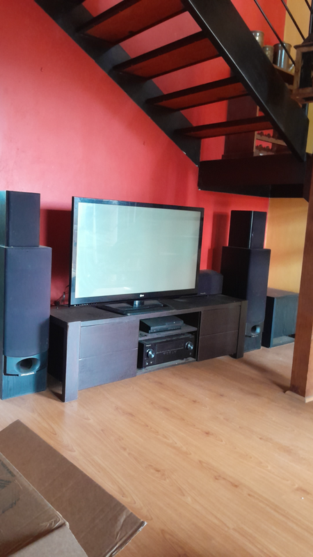 Hi there. I would like to sell my sound system and tv stand.  Pioneer Amp (model number VSX-430) 4 ×