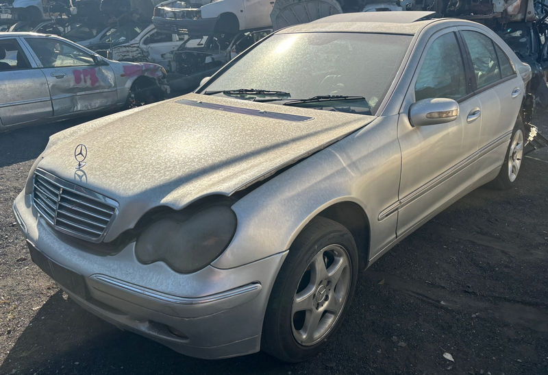 MERCEDES-BENZ C200 #111 W203 2004, STRIPPING FOR SPARES