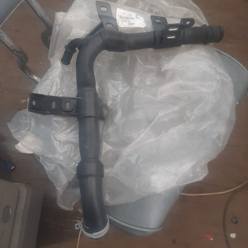 Peugeot 206 Coolant pipe new