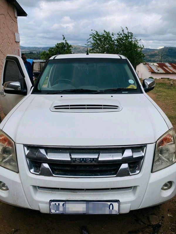 NON RUNNER 2012 Isuzu Kb300lx 4x2