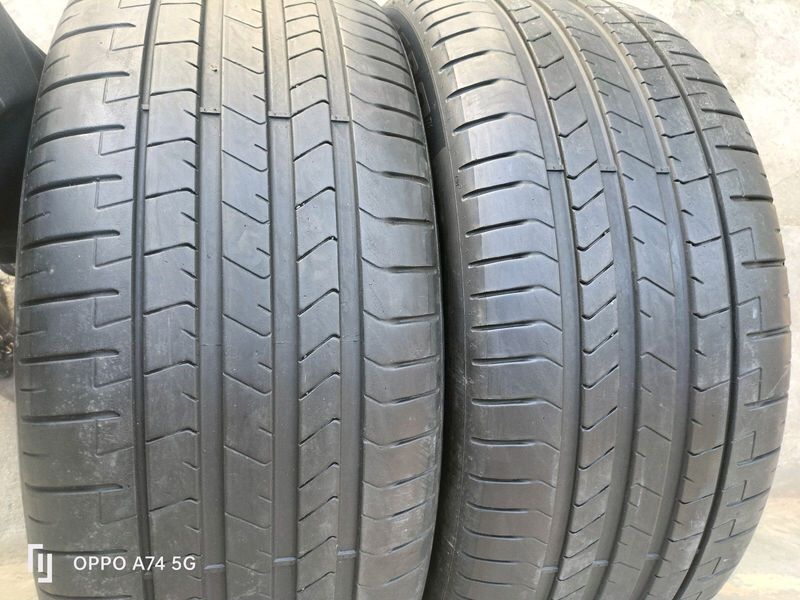 BMW X7 front tyre 275/40/22 Pirelli pzero Runflat, 80%thread, no repairs
