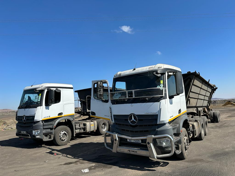 34 Ton Side Tipper Trucks available for Rental