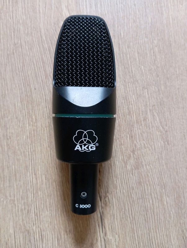 AKG C3000 large diaphragm condenser microphone