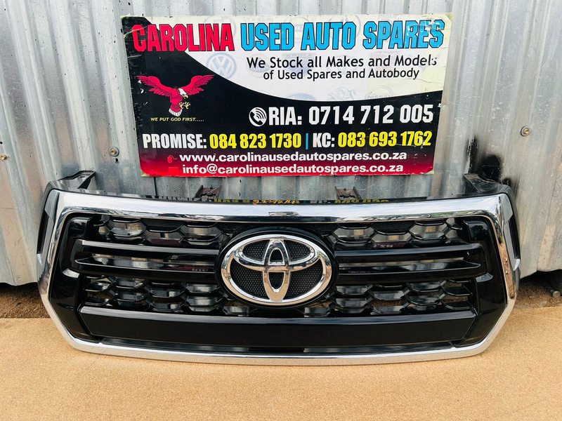 Toyota Hilux GD6 radiator grill with chrome trimming