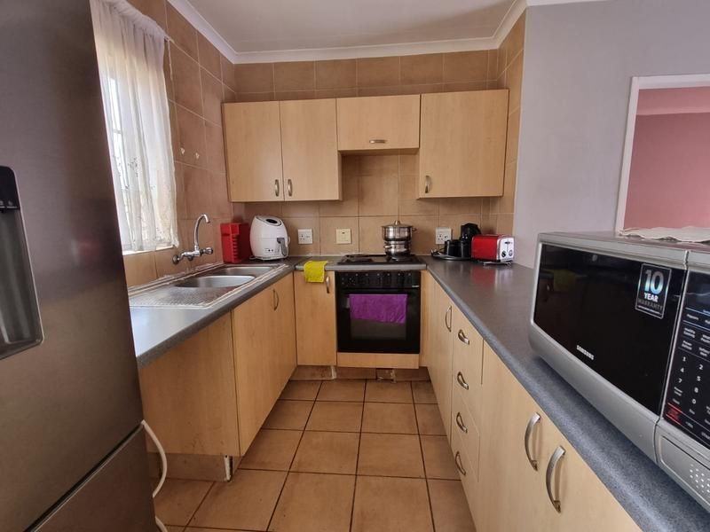 Spacious 1 bedroom apartment for sale in a Secure Estate