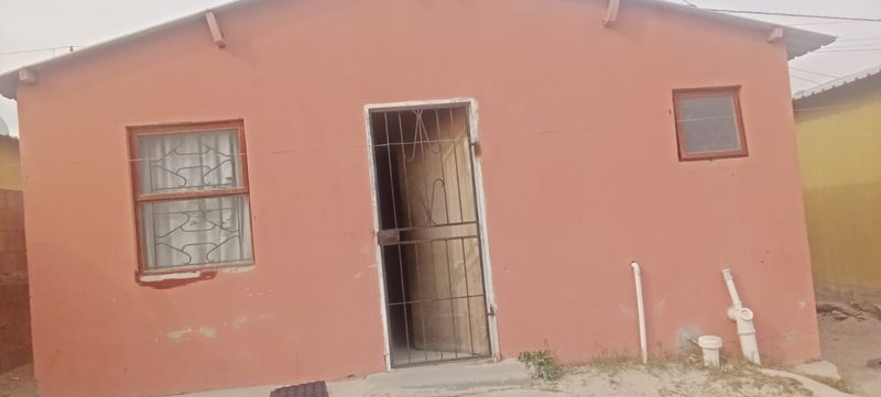 House for sale in Kuyasa