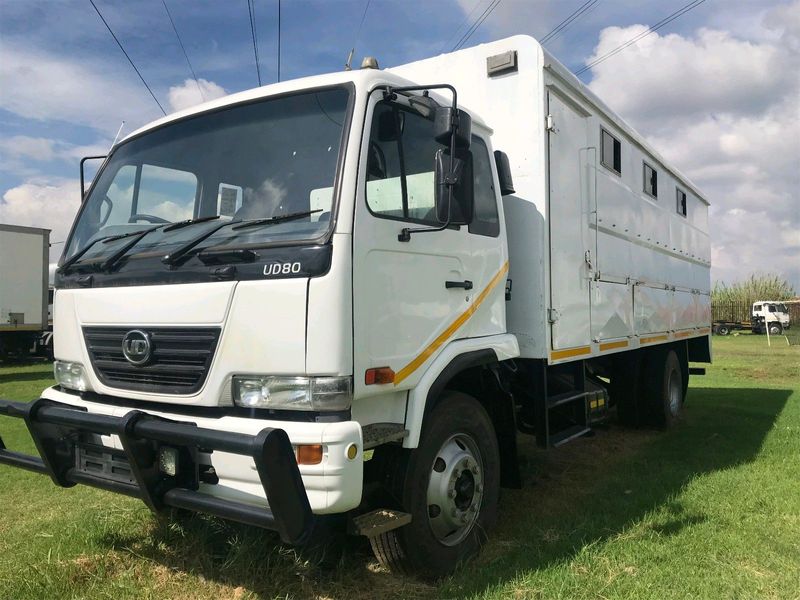 2013 NISSAN UD80 60 SEATER CARRIER TRUCK