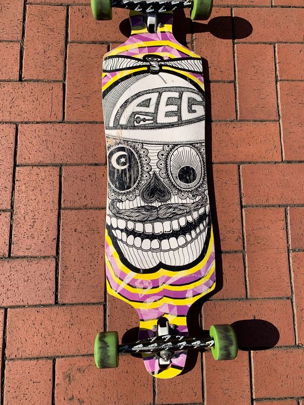 Peg longboard skateboard