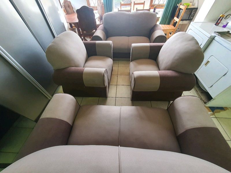 New 4 piece couch set