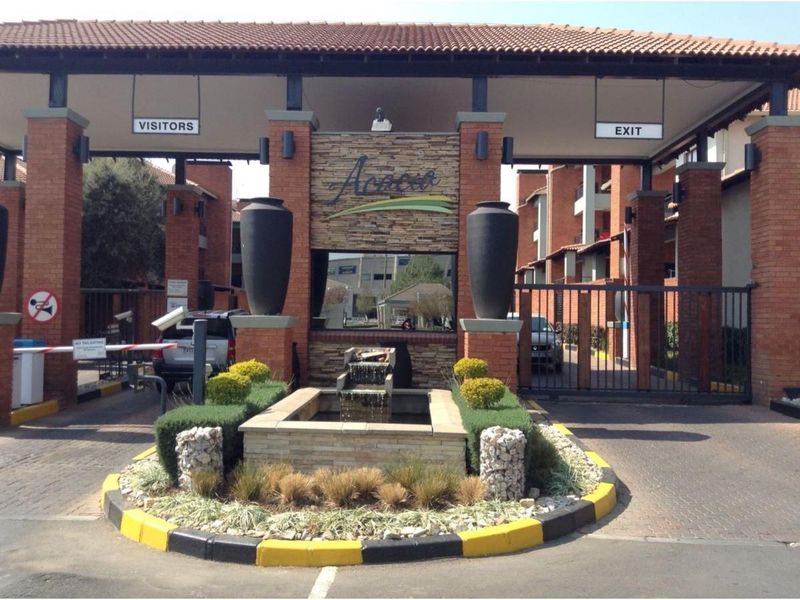 One Bedroom Apartment in Greenstone Hill For Rental
