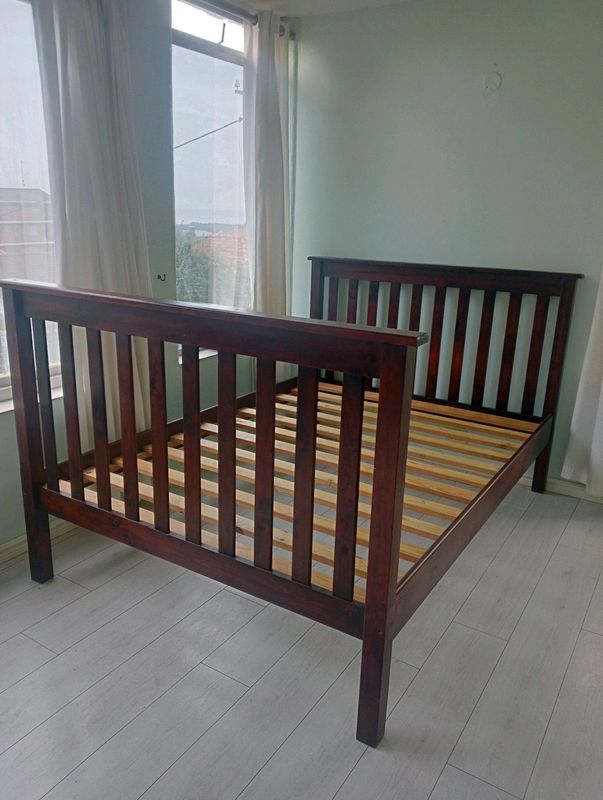 Sleigh-type Double Bed Base